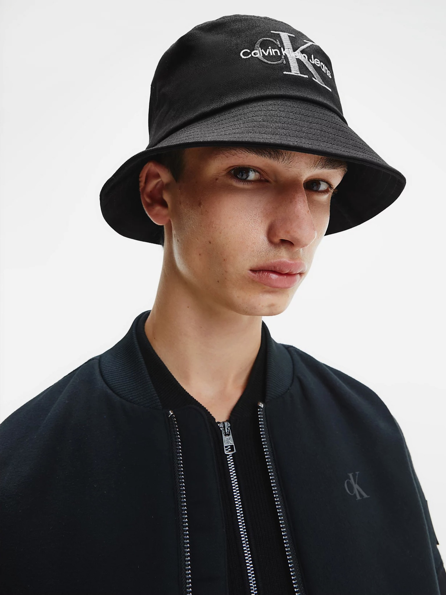 Calvin klein jeans discount hat